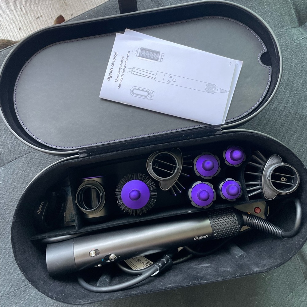 Dyson Air Wrap